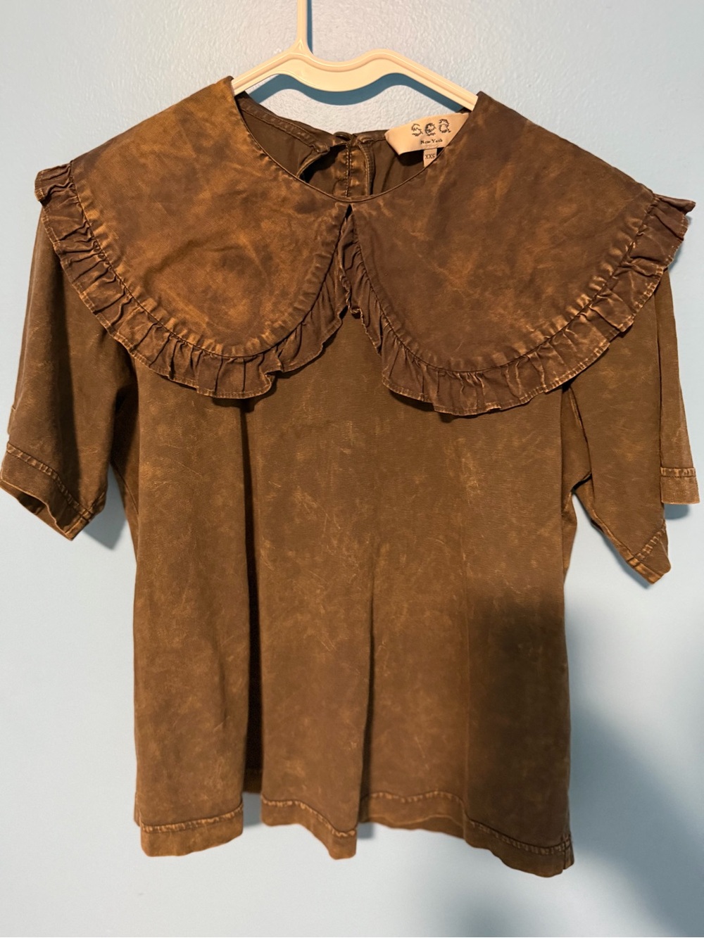 Sea Brown Ruffle Collar Short Sleeve Top